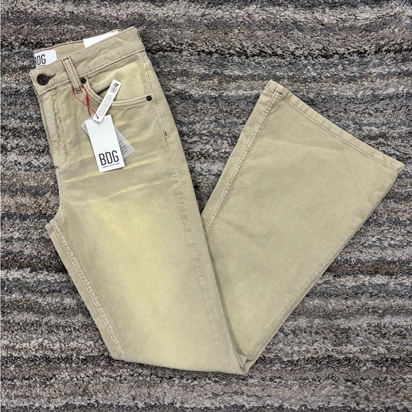 Urban Outfitters BDG Mid Rise Flare Corduroy Jeans In Crème Sz 28Wx32L NWT BDG - - Picture 12 of 14